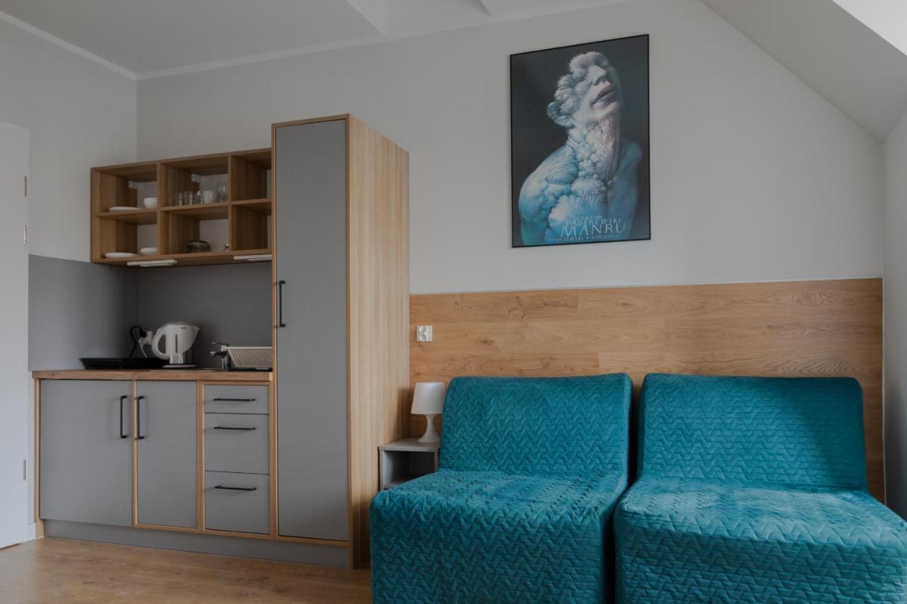 MoHo XL Hostel Breslavia Esterno foto